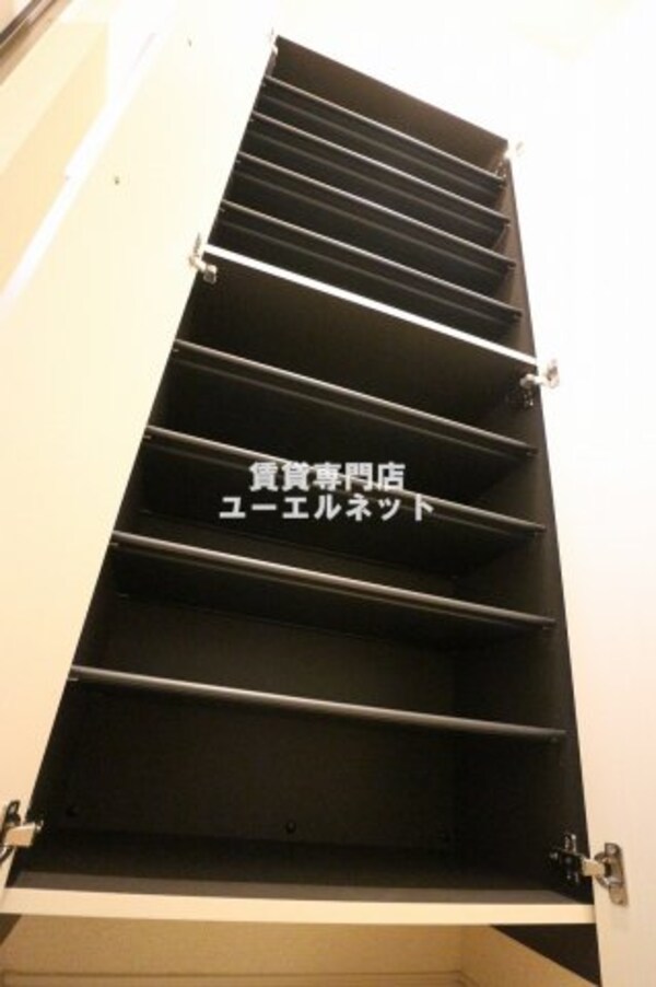 建物設備(収納力たっぷりのシューズボックスで玄関すっきり！)