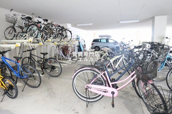 建物設備(駐輪場)