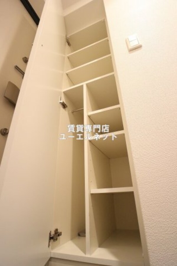 建物設備(収納力たっぷりのシューズボックスで玄関すっきり！)