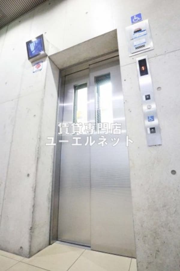 建物設備(エレベーター)