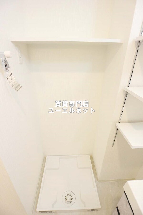 建物設備(洗濯機置き場)