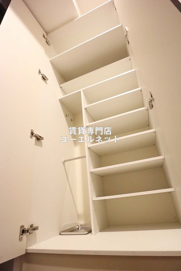 建物設備(収納力たっぷりのシューズボックスで玄関すっきり！)