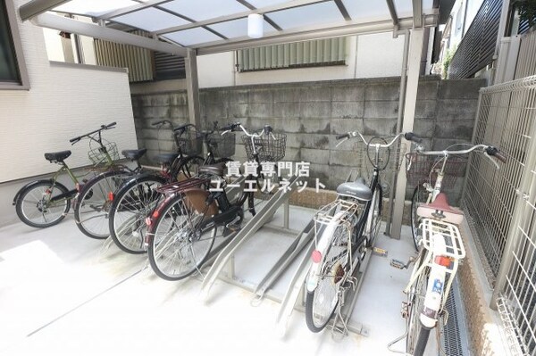 建物設備(駐輪場)