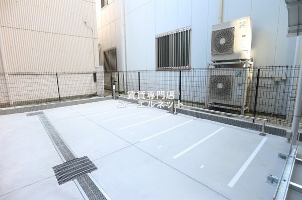 建物設備(バイク置き場)