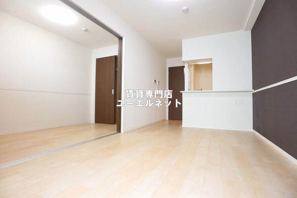 居室(ゆったりとくつろげる、落ち着きのある居室空間です)