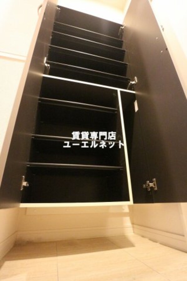 建物設備(収納力たっぷりのシューズボックスで玄関すっきり！)