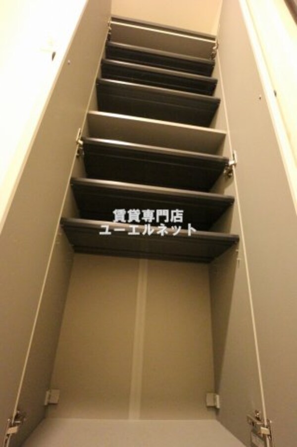 建物設備(収納力たっぷりのシューズボックスで玄関すっきり！)