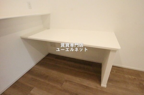建物設備(テレワークにぴったりなテーブル)