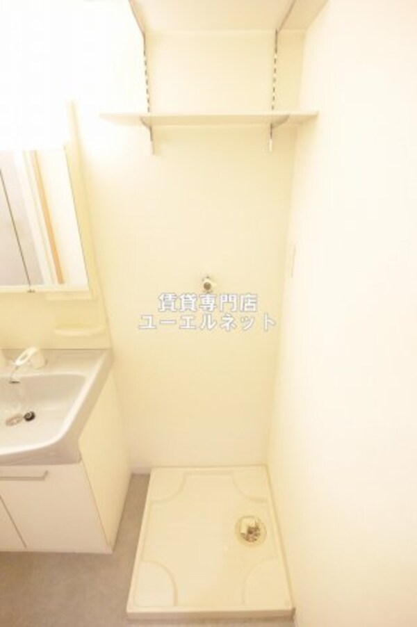 建物設備(洗濯機置き場)