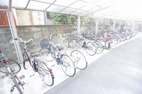 建物設備(駐輪場)