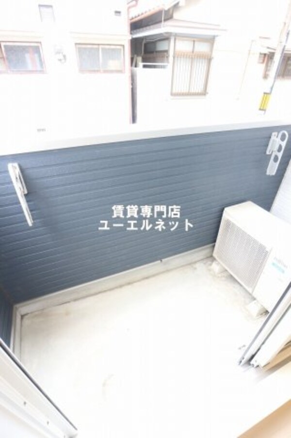 バルコニー(バルコニー付きで採光＆風通し良好！)