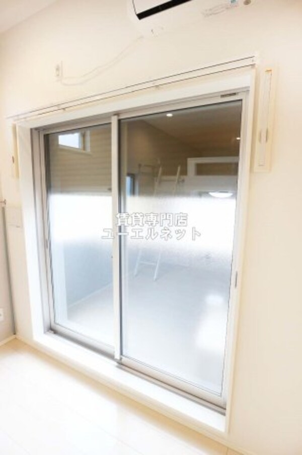 建物設備(シャッター雨戸付きで防犯対策◎)