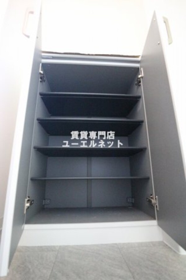 建物設備(シューズボックス)