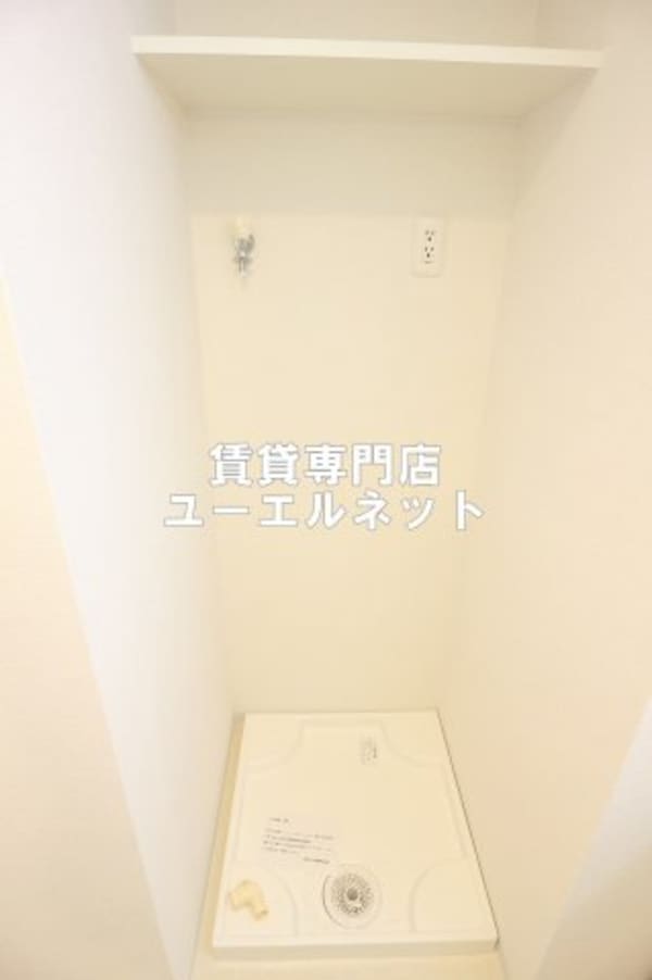 建物設備(洗濯機置き場)