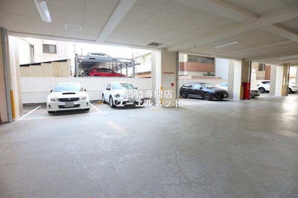建物設備(敷地内駐車場)