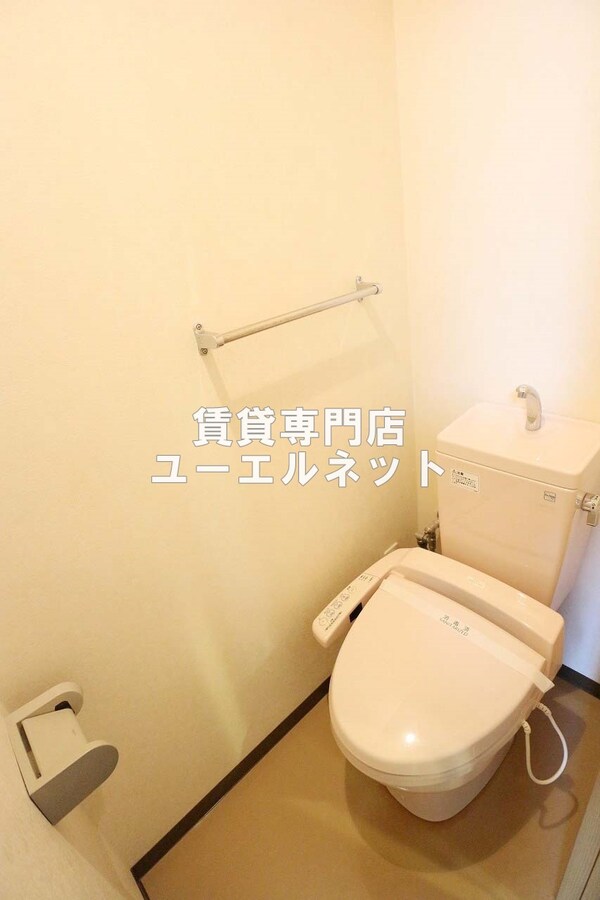 トイレ(清潔感のあるトイレ)