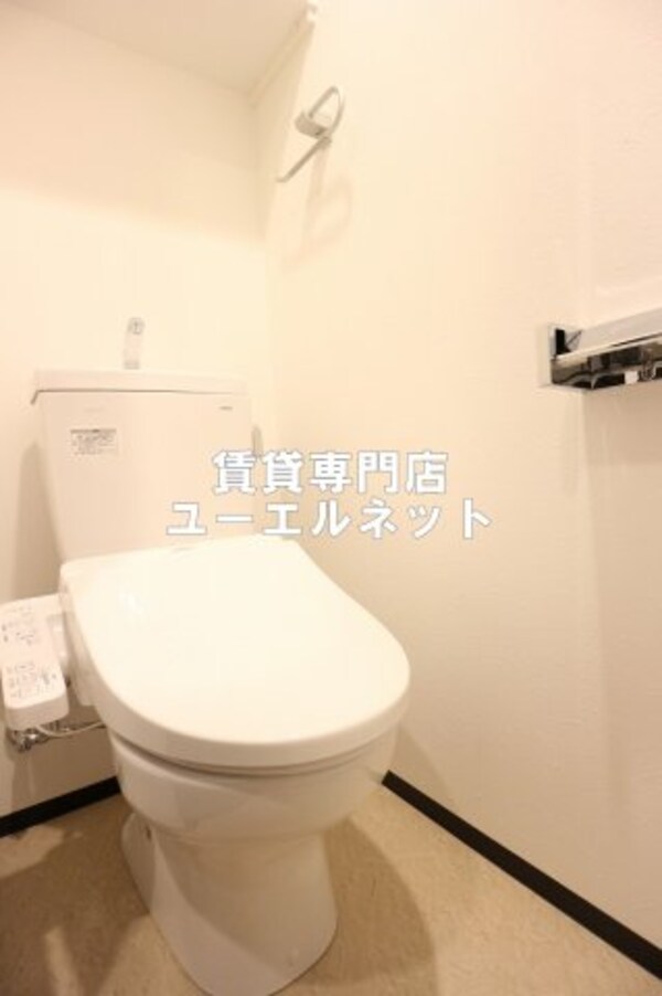 トイレ(清潔感のあるトイレ)