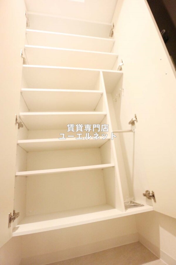 建物設備(シューズボックス)