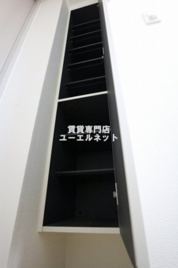 建物設備(シューズボックス)