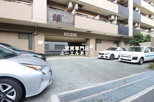 駐車場(敷地内駐車場で安心)