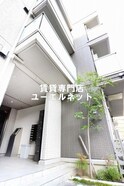 ラヴィーン千里中央