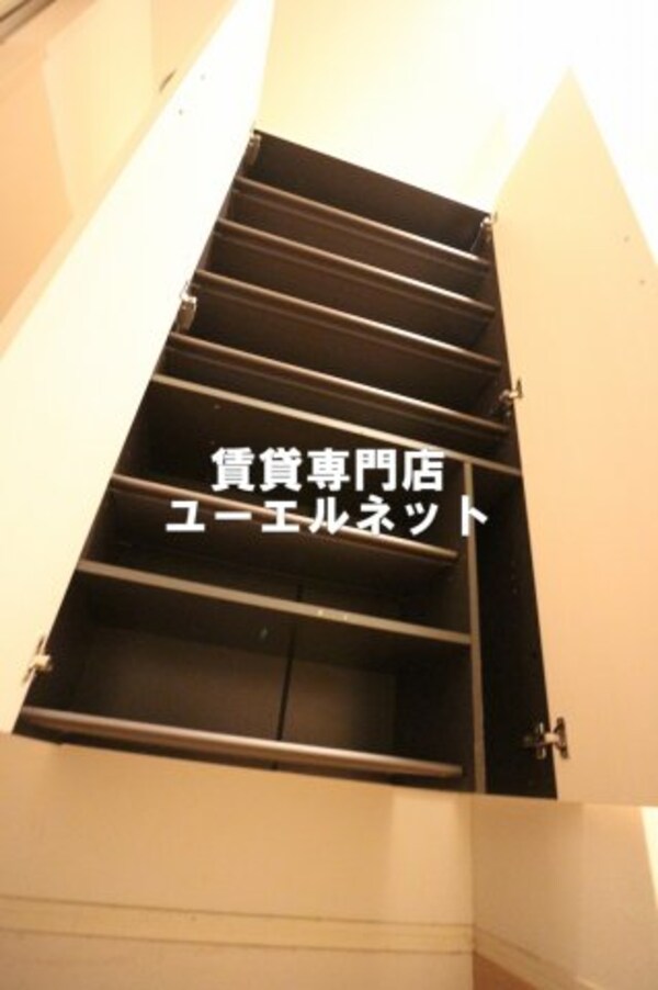 建物設備(シューズボックス)
