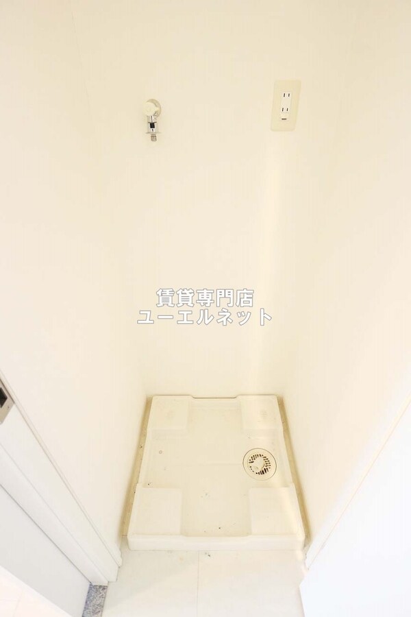 建物設備(洗濯機置き場)