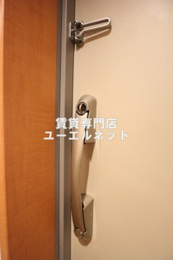 建物設備(玄関はダブルロックで防犯面も安心です♪)