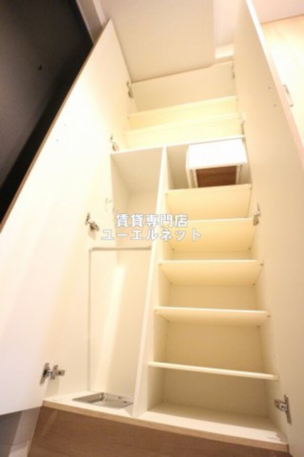 建物設備(シューズボックス)