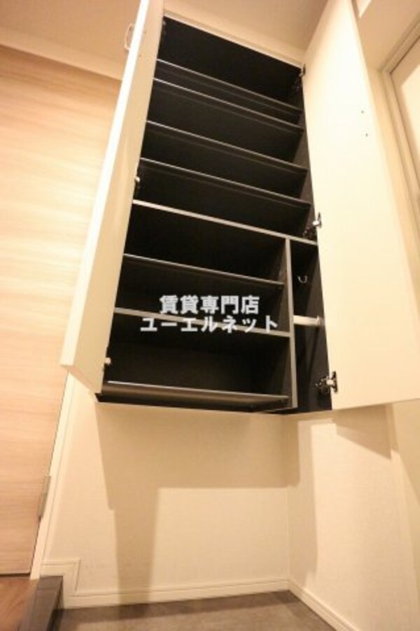 建物設備(シューズボックス)