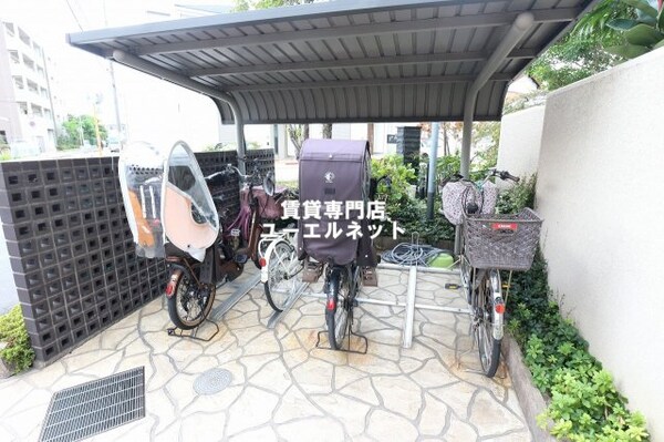 建物設備(駐輪場)