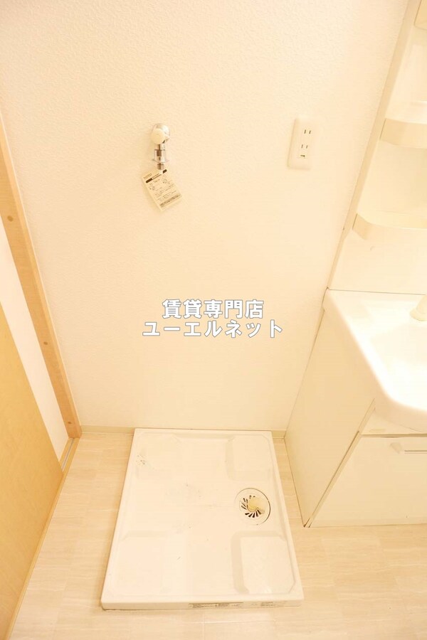 建物設備(洗濯機置き場)
