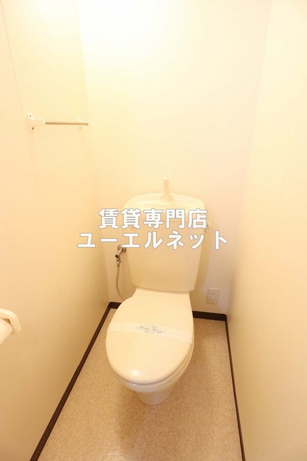トイレ(清潔感のあるトイレ)