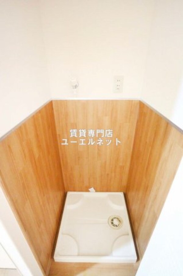 建物設備(洗濯機置き場)