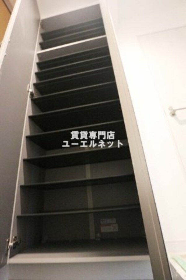 建物設備(天井高シューズボックス◎)