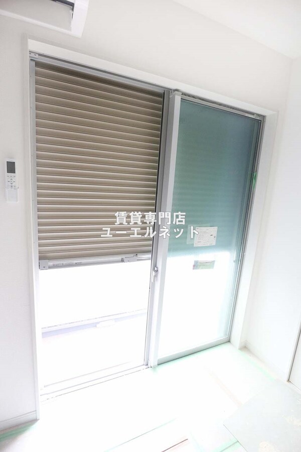 建物設備(シャッター雨戸で防犯対策◎)