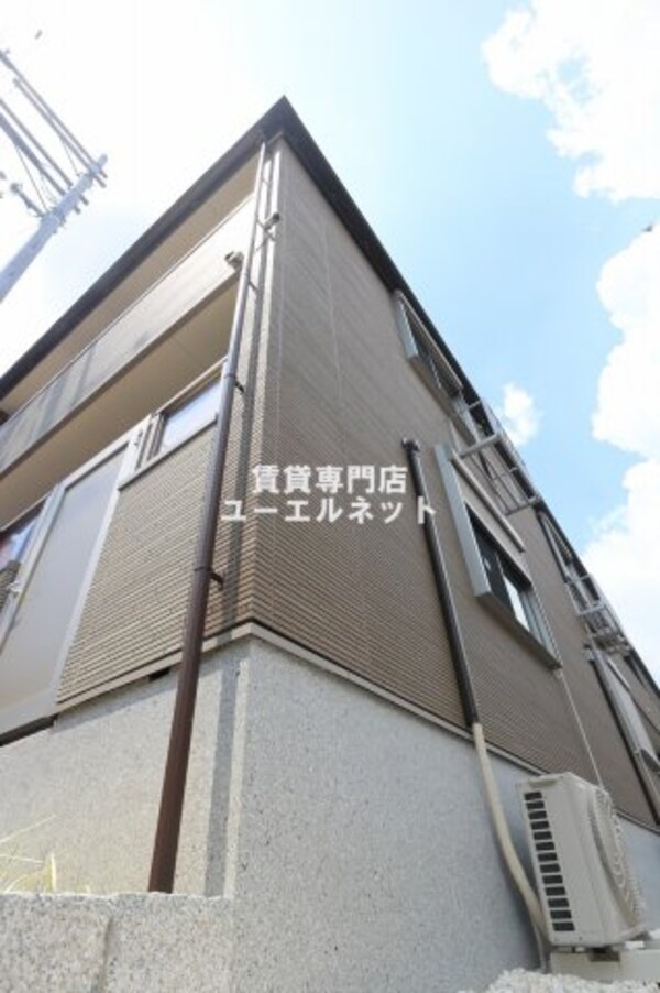 外観(シンプルで洗練されたデザインが毎日の暮らしに心地よさをプラス)