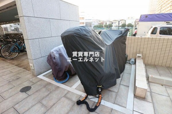 建物設備(バイク置き場)