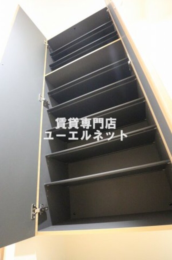 建物設備(収納力たっぷりのシューズボックスで玄関すっきり！)