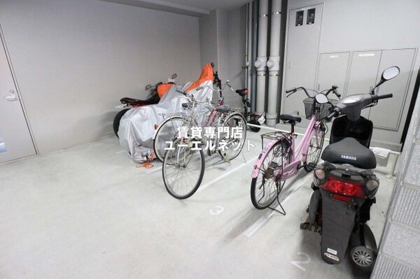 建物設備(バイク置き場あり◎)