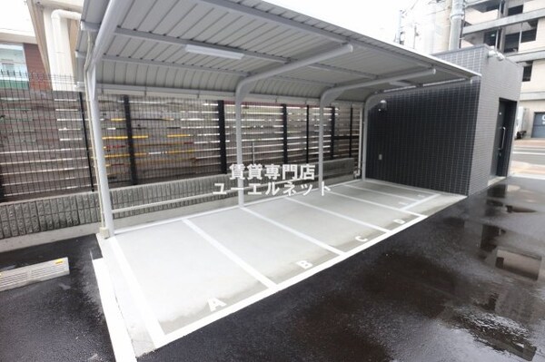 建物設備(バイク置き場)