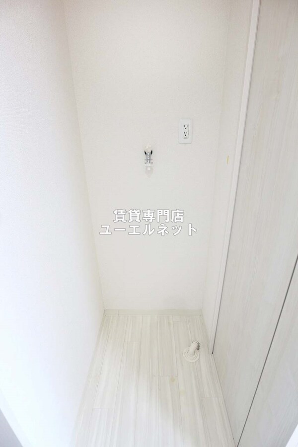 建物設備(洗濯機置き場)