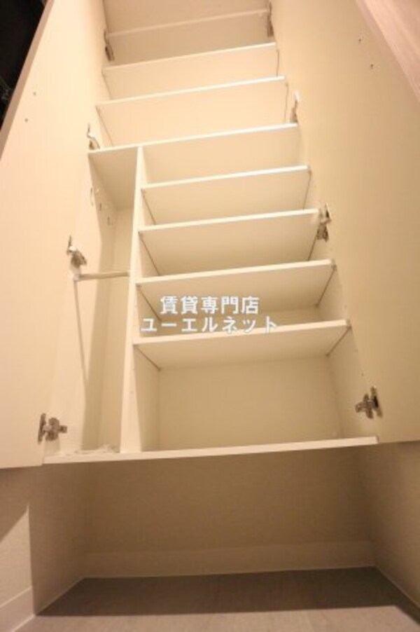 建物設備(収納力たっぷりのシューズボックスで玄関すっきり！)
