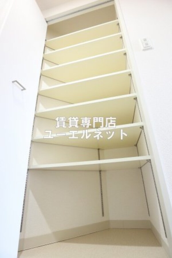 建物設備(シューズボックス)