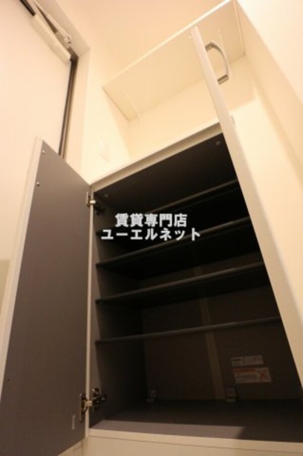 建物設備(シューズボックス)