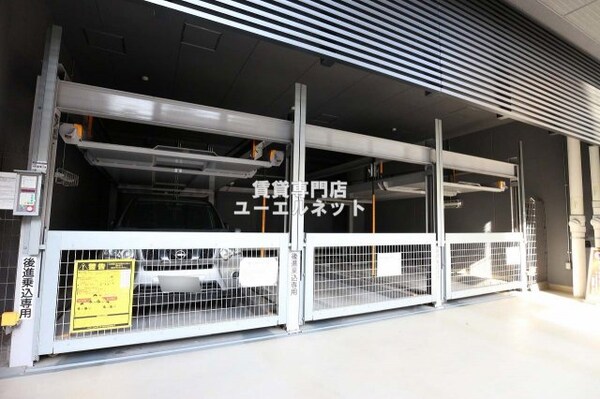建物設備(駐車場)