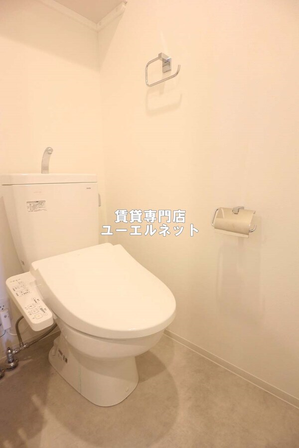 トイレ(清潔感のあるトイレ)