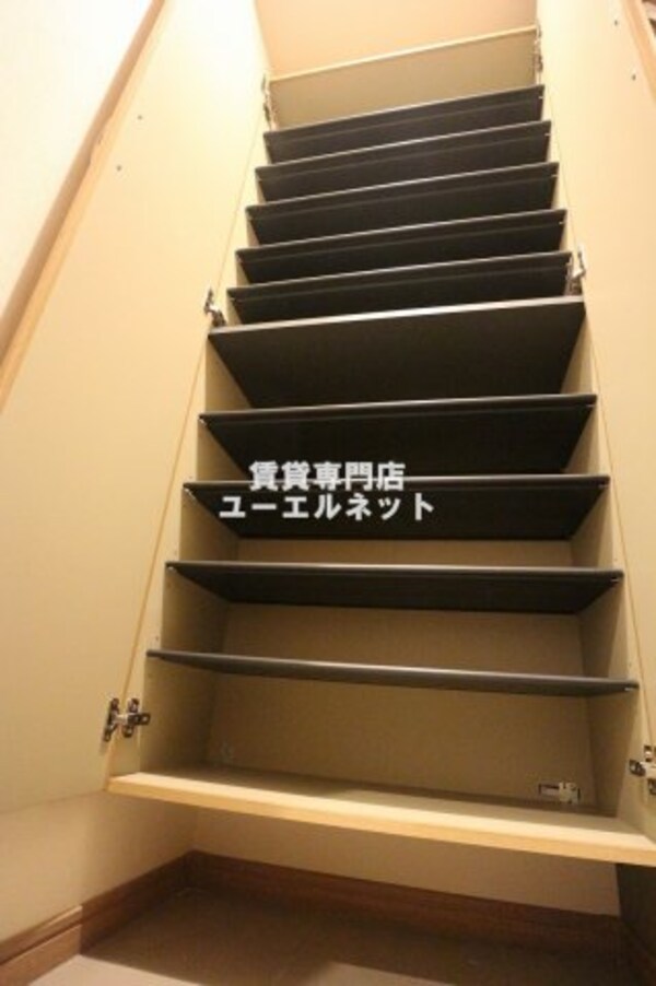 建物設備(収納力たっぷりのシューズボックスで玄関すっきり！)