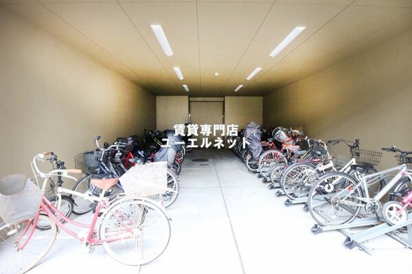 建物設備(自転車通勤にも便利な駐輪場付き♪)