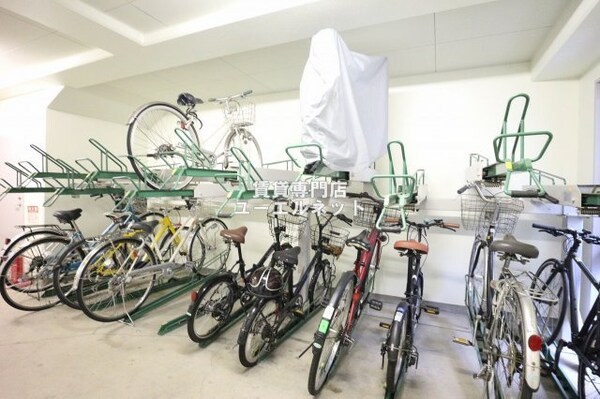 建物設備(自転車通勤にも便利な駐輪場付き♪)